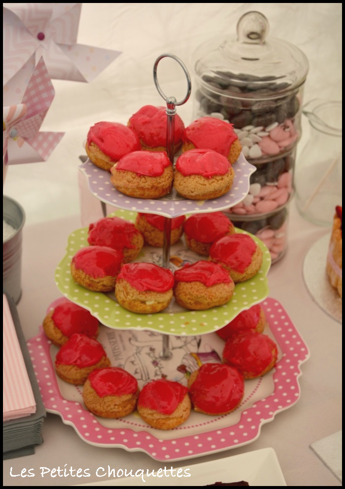 Choux craquelin crème légère à la vanille Les Petites Chouquettes